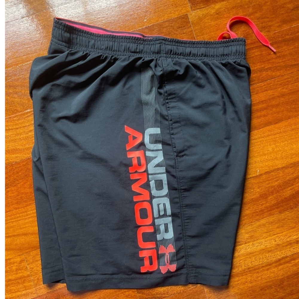 UNDER ARMOUR Men Sports Shorts Heatgear Sport Athletic Short Black Orange Size M